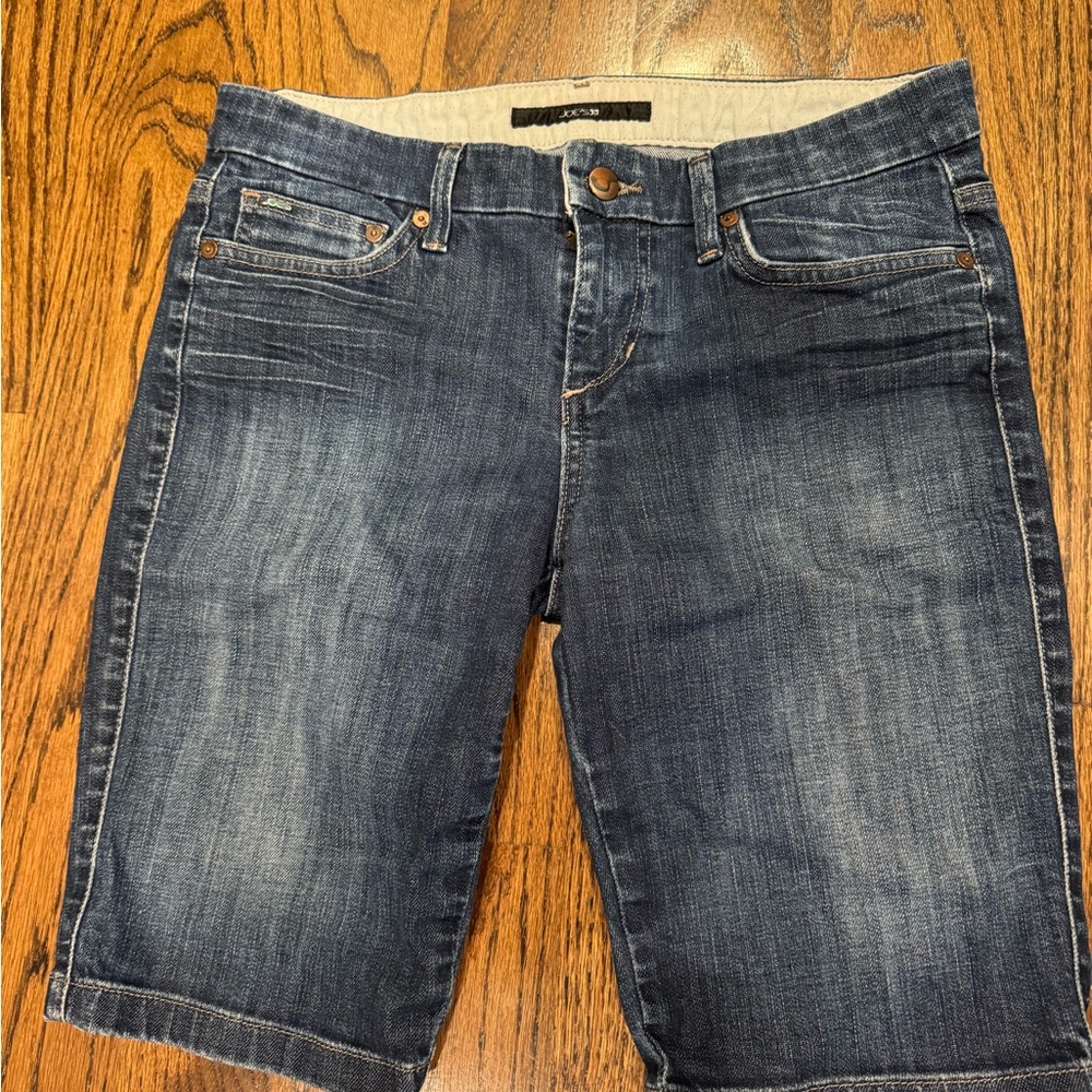 Joe’s Jeans Blue Denim Bermuda shorts. Size 29.